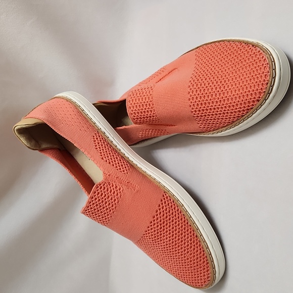 UGG Sammy Slip-on Coral Knit sneakers (w size 9) - Picture 4 of 10